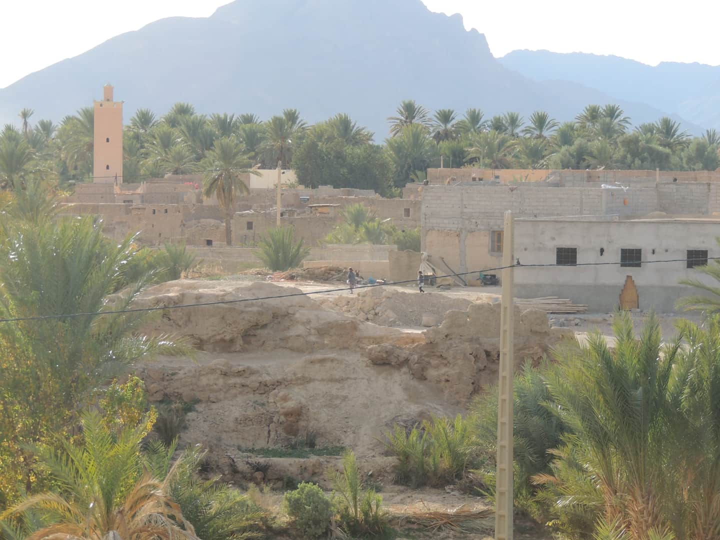 Panorama de Tighremt — minaret et montagne